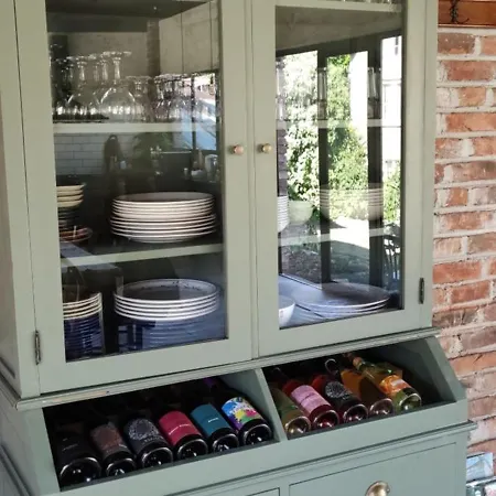 招待所 Bilkarskata Kashta *