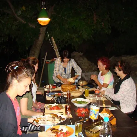 招待所 Bilkarskata Kashta