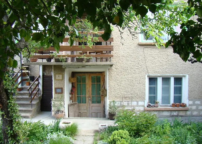 Bilkarskata Kashta Gorsko Slivovo